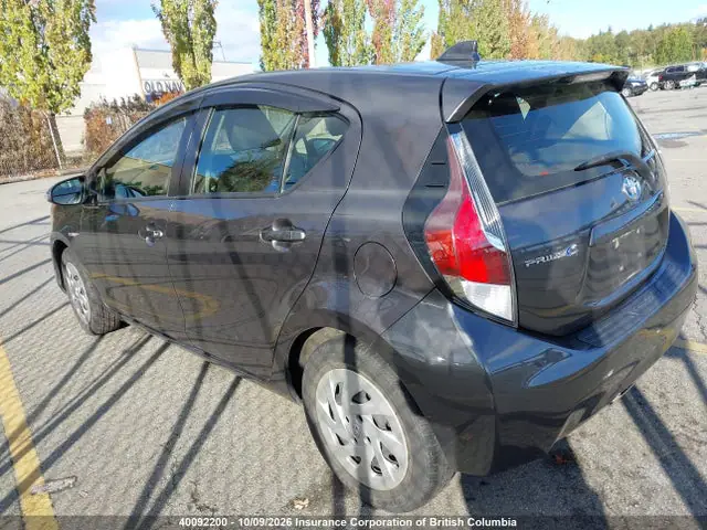 JTDKDTB30G1126272 — 2016 Toyota Prius, фото 3 с аукциона IAAI 14.10.2026, Передняя часть