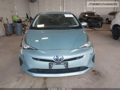 2017 Toyota Prius Two VIN JTDKBRFU7H3040295 фото 13