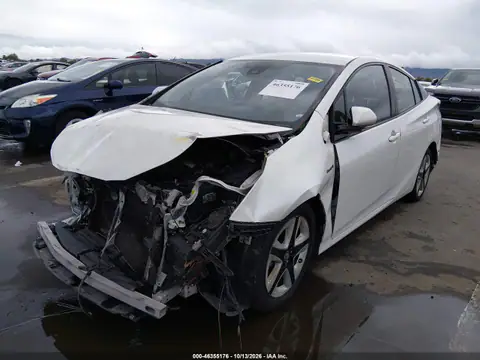 2017 Toyota Prius Four Touring VIN JTDKARFU6H3035950 фото 3