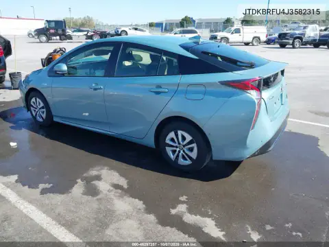 2018 Toyota Prius Two VIN JTDKBRFU4J3582315 фото 3