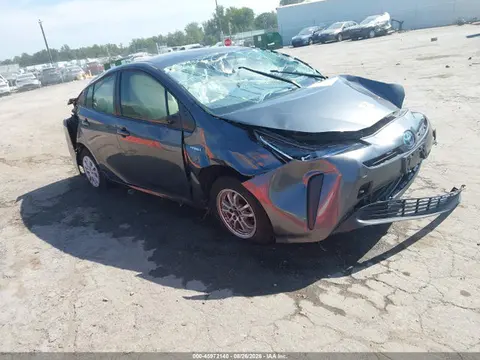 JTDKARFU8K3099799 — 2019 Toyota Prius, Опрокидывание (Rollover), фото до ремонта