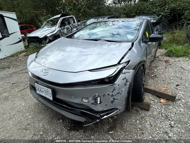 JTDADABU9R3015655 — 2024 Toyota Prius, Передняя часть (Front), фото до ремонта
