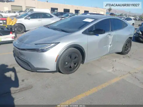 2024 Toyota Prius Le VIN JTDACAAU6R3019327 фото 3
