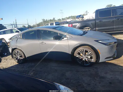 2026 Toyota Prius Xle VIN JTDACAAU8T3075440 фото 14