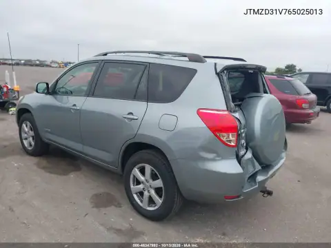 JTMZD31V765025013 — 2006 Toyota RAV4, фото 4 с аукциона IAAI, Задняя часть