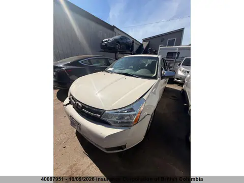 2009 Ford Focus VIN 1FAHP35N29W204156 фото 2