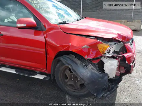 2T3BF4DV9BW112010 — 2011 Toyota RAV4, Передняя часть, фото до ремонта