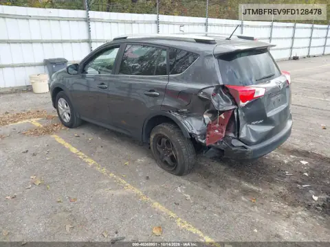 JTMBFREV9FD128478 — 2015 Toyota RAV4, фото 4 с аукциона IAAI, Задняя часть слева