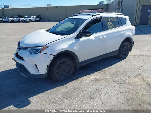 2T3JFREV2GW429920 — 2016 Toyota RAV4, фото 2 с аукциона IAAI 29.09.2026, Передняя часть