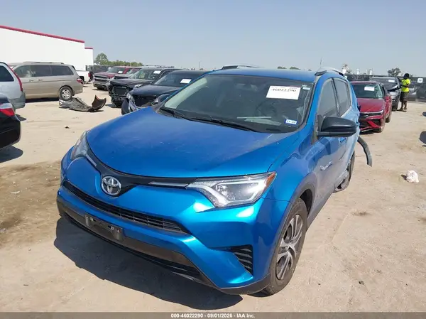 2T3ZFREV7GW306875 — 2016 Toyota RAV4, фото 2 с аукциона IAAI 13.10.2026, Задняя часть