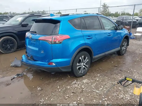 2T3BFREV0GW538994 — 2016 Toyota RAV4, фото 4 с аукциона IAAI 01.10.2026, Задняя часть слева