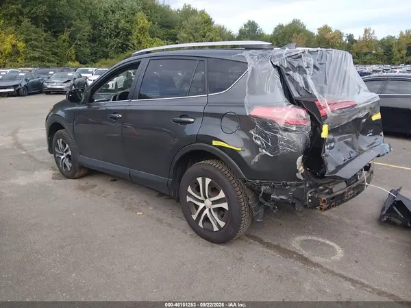 2T3BFREVXGW423612 — 2016 Toyota RAV4, фото 3 с аукциона IAAI 09.10.2026, Задняя часть
