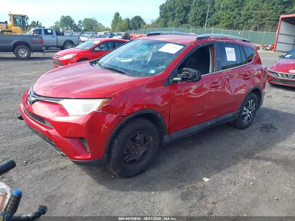 2T3BFREVXGW419155 — 2016 Toyota RAV4, фото 2 с аукциона IAAI 12.10.2026, Левый бок