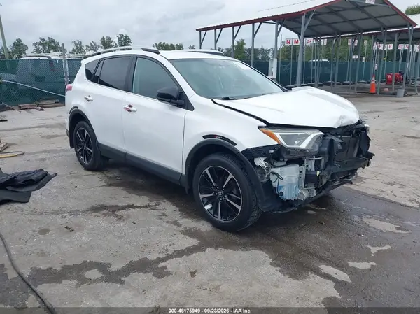 2T3BFREV0GW501931 — 2016 Toyota RAV4, Передняя часть (Front End), фото до ремонта