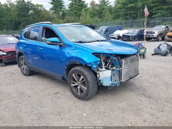 JTMRFREV4GJ077084 — 2016 Toyota RAV4, Передняя часть (Front End), фото до ремонта