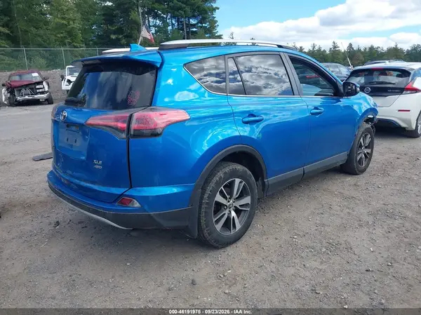 JTMRFREV4GJ077084 — 2016 Toyota RAV4, фото 4 с аукциона IAAI, Передняя часть