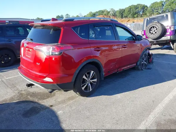 2T3WFREV1GW242643 — 2016 Toyota RAV4, фото 4 с аукциона IAAI, Передняя часть