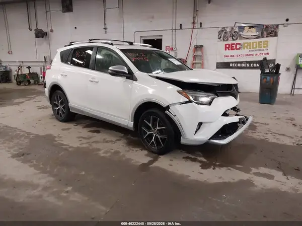 JTMNFREV7GJ095951 — 2016 Toyota RAV4, Естественный износ (Normal Wear & Tear), фото до ремонта