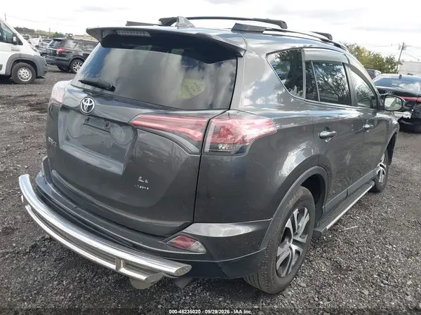 JTMBFREV3GJ053991 — 2016 Toyota RAV4, фото 4 с аукциона IAAI, Передняя часть
