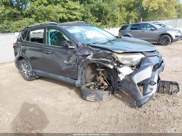 2T3ZFREV5HW361648 — 2017 Toyota RAV4, Передняя часть (Front End), фото до ремонта