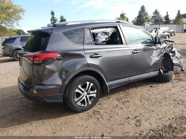 2T3ZFREV5HW361648 — 2017 Toyota RAV4, фото 4 с аукциона IAAI 14.10.2026, Передняя часть