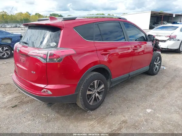 JTMWFREV4HJ140821 — 2017 Toyota RAV4, фото 4 с аукциона IAAI, Передняя часть