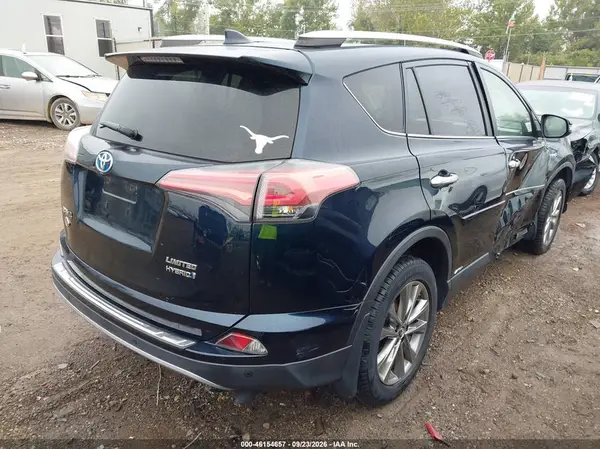 JTMDJREV3HD134321 — 2017 Toyota RAV4, фото 4 с аукциона IAAI, Передняя часть