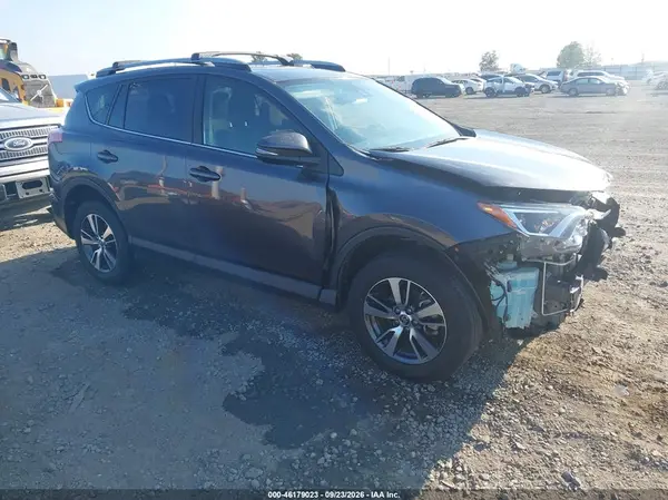 JTMWFREV3HJ144455 — 2017 Toyota RAV4, Передняя часть (Front End), фото до ремонта