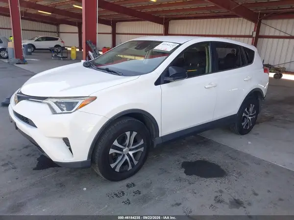 JTMZFREV7HJ148814 — 2017 Toyota RAV4, фото 2 с аукциона IAAI 12.10.2026, Задняя часть