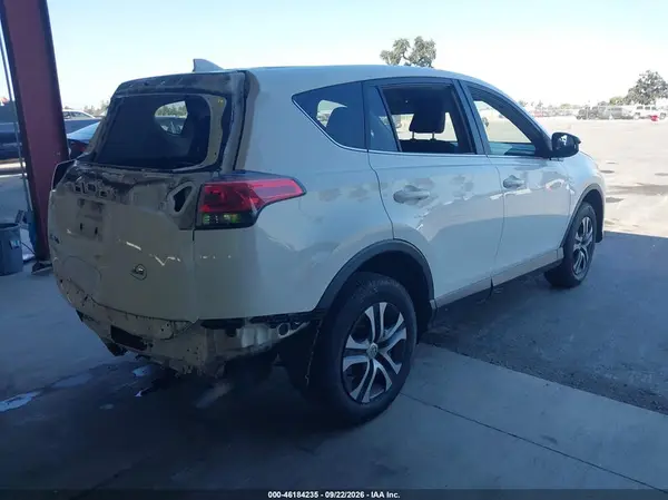JTMZFREV7HJ148814 — 2017 Toyota RAV4, фото 4 с аукциона IAAI 12.10.2026, Задняя часть