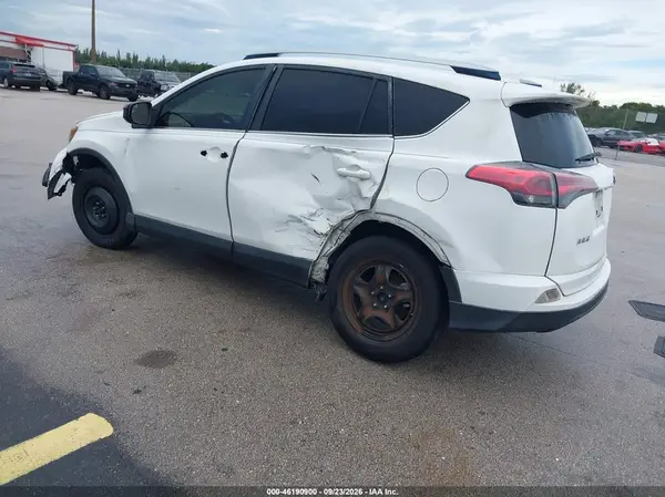 JTMZFREV9HJ703245 — 2017 Toyota RAV4, фото 3 с аукциона IAAI 14.10.2026, Левый бок