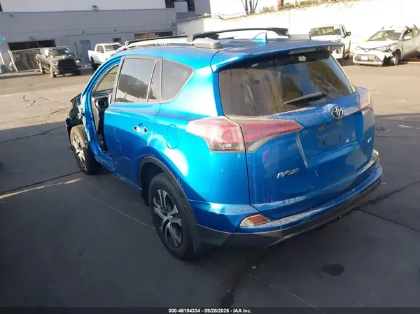 JTMZFREV3HJ703273 — 2017 Toyota RAV4, фото 3 с аукциона IAAI 14.10.2026, Левый бок