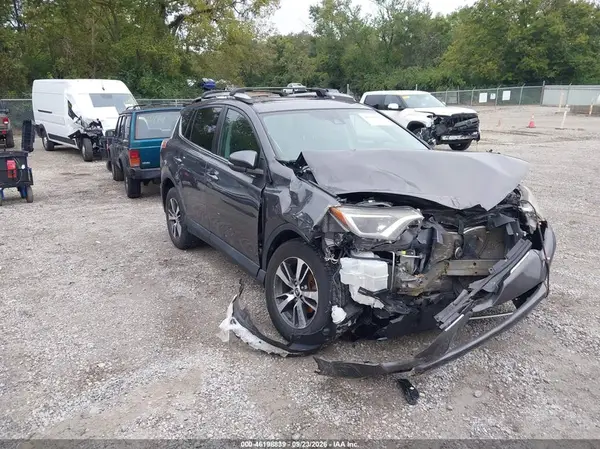 2T3RFREV5HW695923 — 2017 Toyota RAV4, Передняя часть (Front End), фото до ремонта