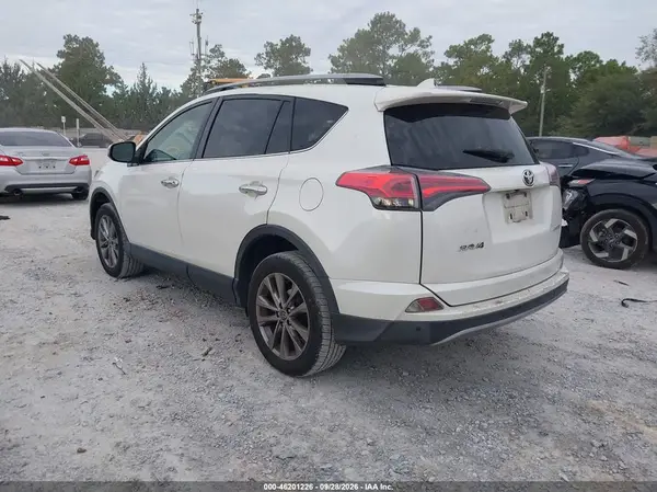 2017 TOYOTA RAV 4 VIN JTMYFREV0HD103417 фото 3