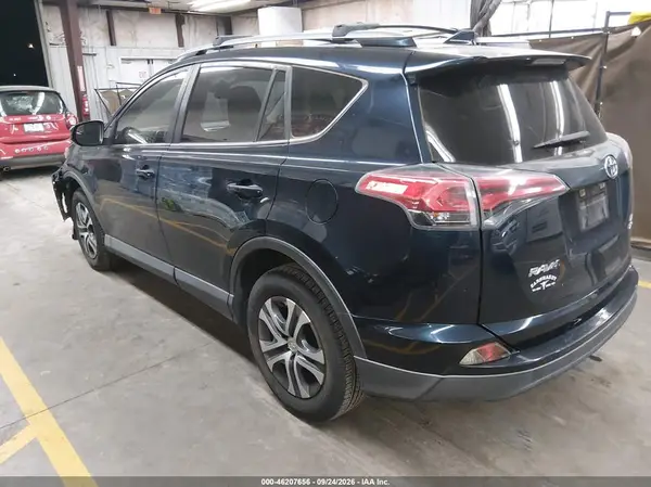 JTMBFREV6HJ153939 — 2017 Toyota RAV4, фото 3 с аукциона IAAI, Передняя часть