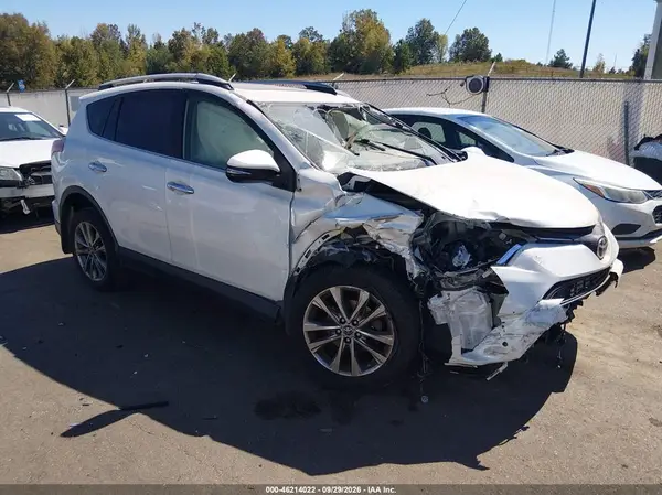 JTMYFREV0HJ706868 — 2017 Toyota RAV4, Передняя часть (Front End), фото до ремонта