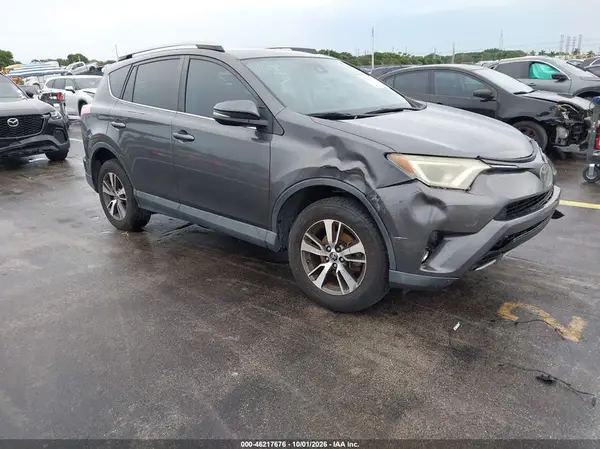 2T3WFREV7HW391348 — 2017 Toyota RAV4, Левый и правый бока (Left & Right Side), фото до ремонта