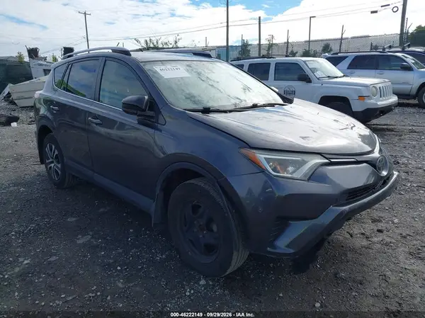 JTMBFREV0HJ118085 — 2017 Toyota RAV4, Передняя часть (Front End), фото до ремонта