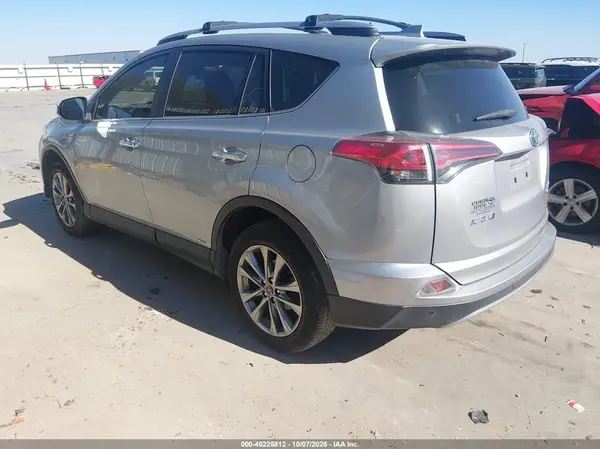 JTMDJREV6HD076284 — 2017 Toyota RAV4, фото 3 с аукциона IAAI, Правый бок