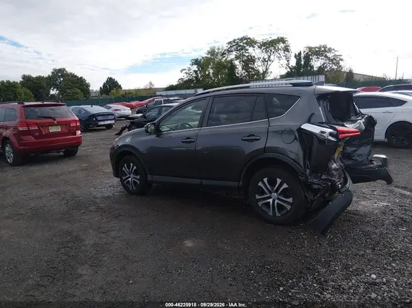 JTMBFREV2HJ140783 — 2017 Toyota RAV4, фото 3 с аукциона IAAI, Задняя часть