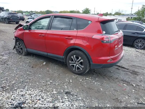 JTMBFREV8HJ173710 — 2017 Toyota RAV4, фото 3 с аукциона IAAI, Передняя часть