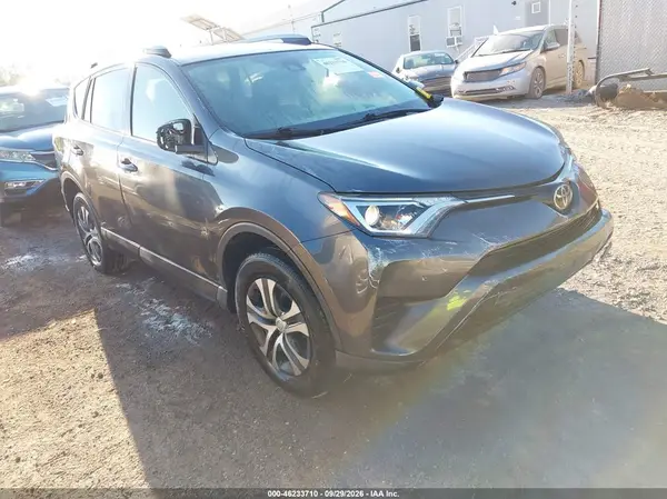 JTMBFREV1HJ703810 — 2017 Toyota RAV4, Передняя часть (Front End), фото до ремонта