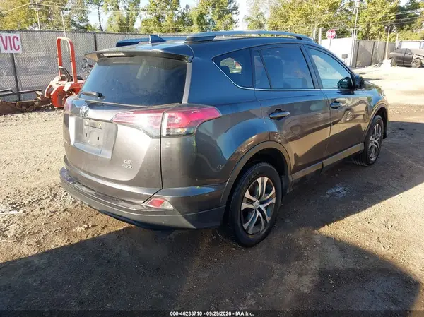 2017 TOYOTA RAV 4 VIN JTMBFREV1HJ703810 фото 4