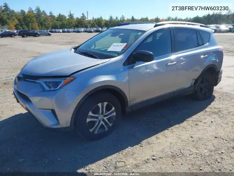 2017 Toyota Rav4 Le VIN 2T3BFREV7HW603230 фото 3