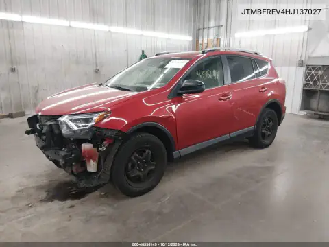 JTMBFREV4HJ137027 — 2017 Toyota RAV4, Передняя часть, фото до ремонта