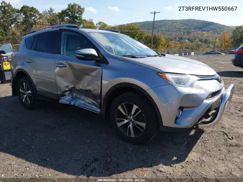 2T3RFREV1HW550667 — 2017 Toyota RAV4, Правая сторона, фото до ремонта