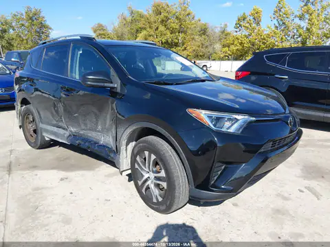 2T3ZFREVXHW384827 — 2017 Toyota RAV4, Правая сторона, фото до ремонта
