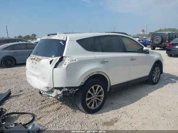 JTMDFREV0JJ185705 — 2018 Toyota RAV4, фото 4 с аукциона IAAI 14.10.2026, Задняя часть