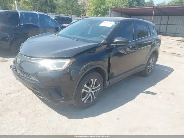 2T3BFREV0JW708133 — 2018 Toyota RAV4, фото 2 с аукциона IAAI 14.10.2026, Передняя часть