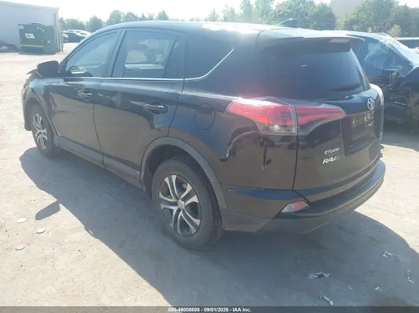 2T3BFREV0JW708133 — 2018 Toyota RAV4, фото 3 с аукциона IAAI 14.10.2026, Передняя часть